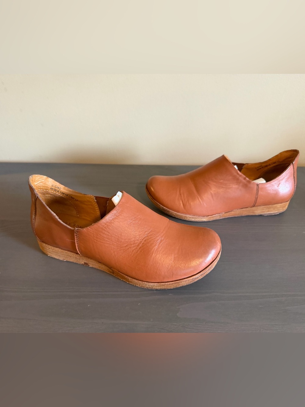 Kork-Ease Leather Slip On Clogs - Picture 2 of 10